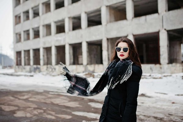 What are Innovative Ways to Wear Scarves Beyond the Neck?